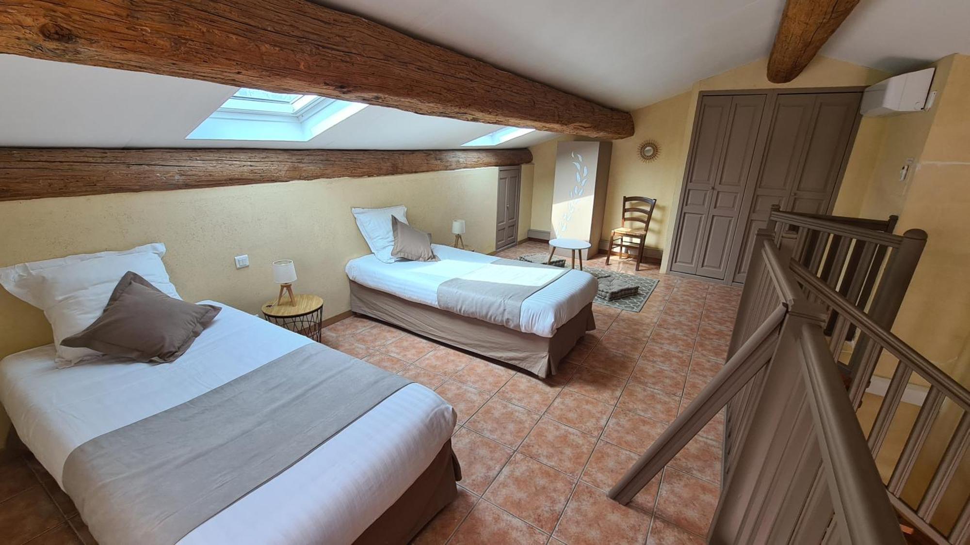Logis Hotel La Bastide Saint Bach Suze-la-Rousse Phòng bức ảnh