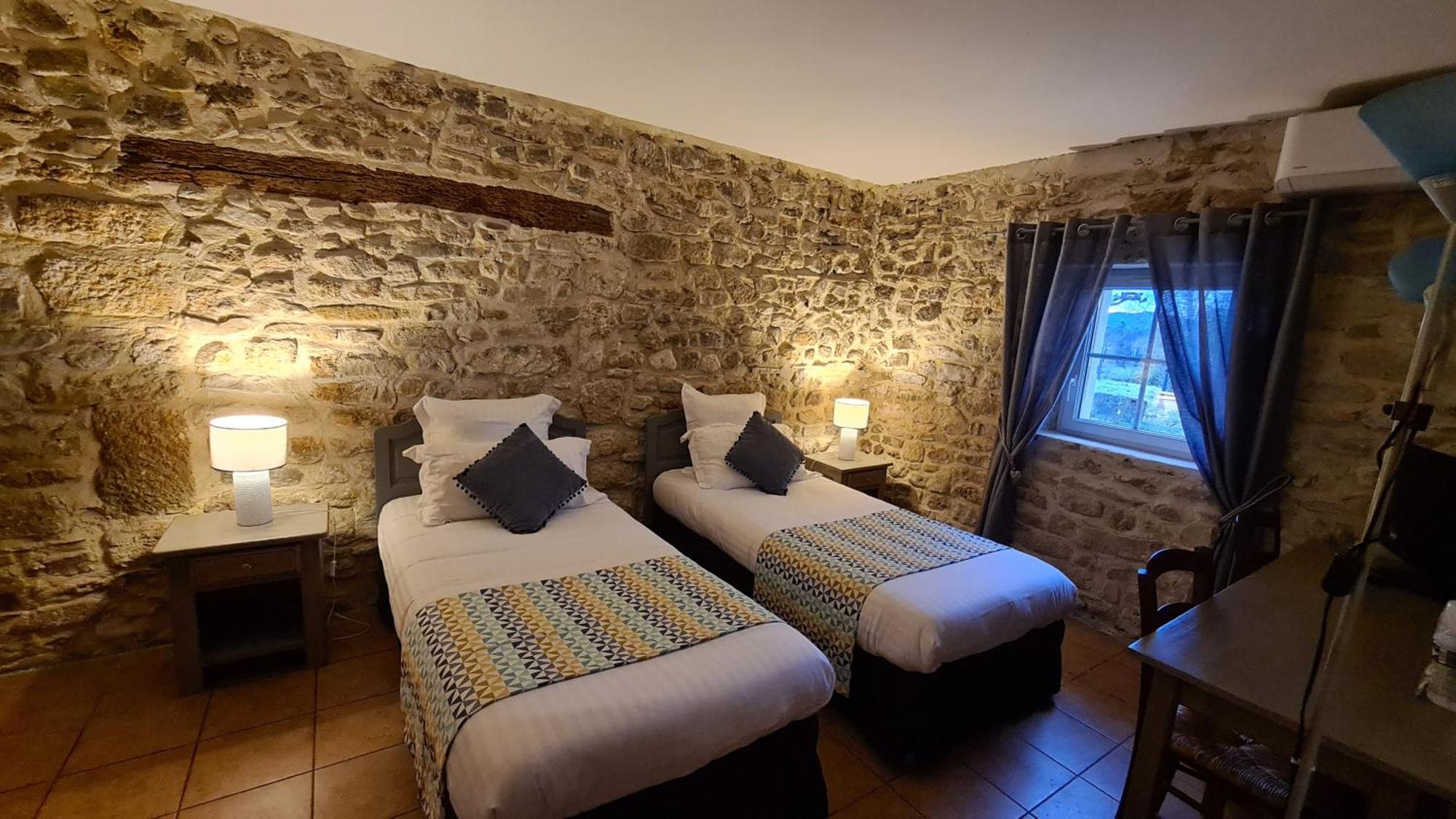 Logis Hotel La Bastide Saint Bach Suze-la-Rousse Ngoại thất bức ảnh